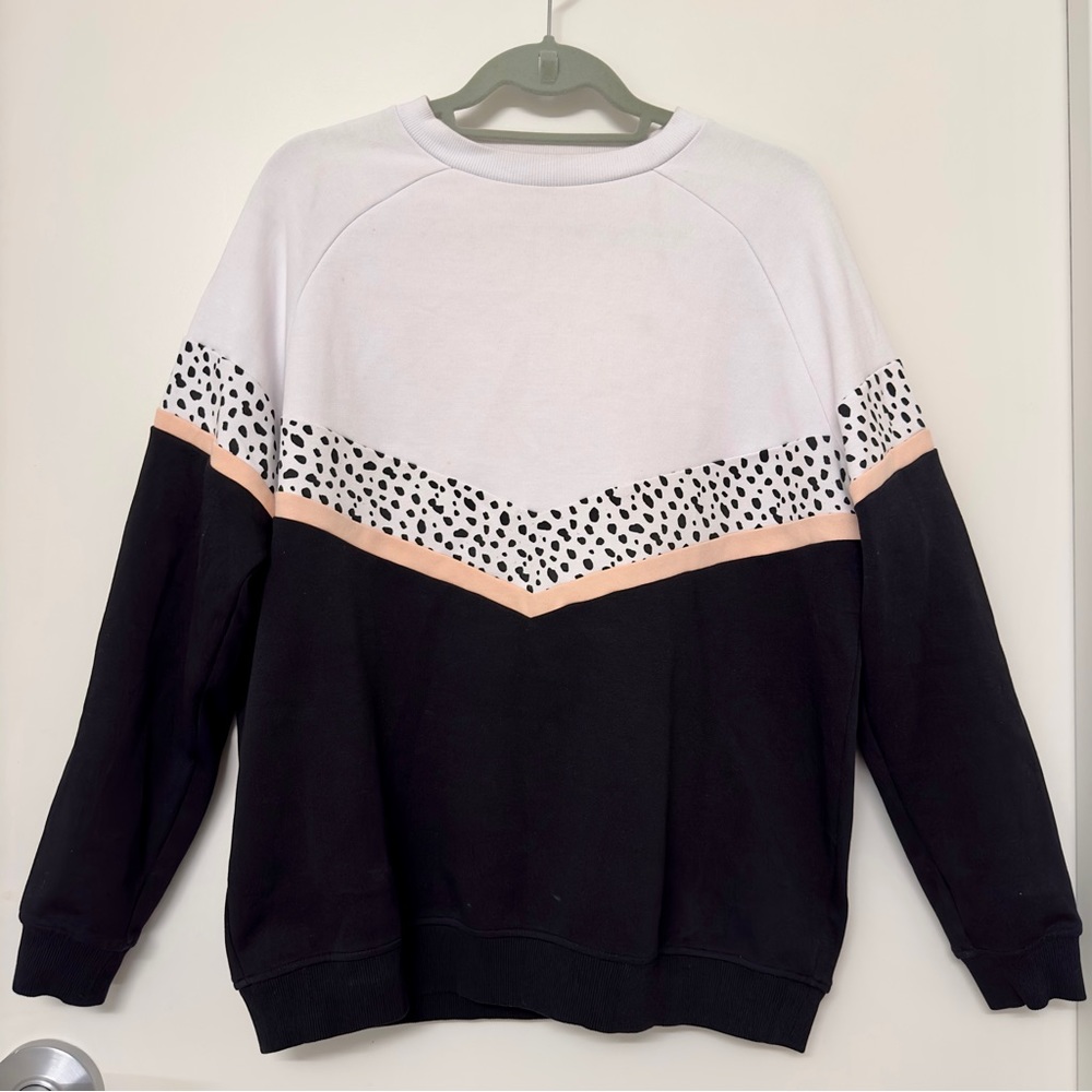 Sarah’s Day x WFA “All I do is brunch” Pull over Size M